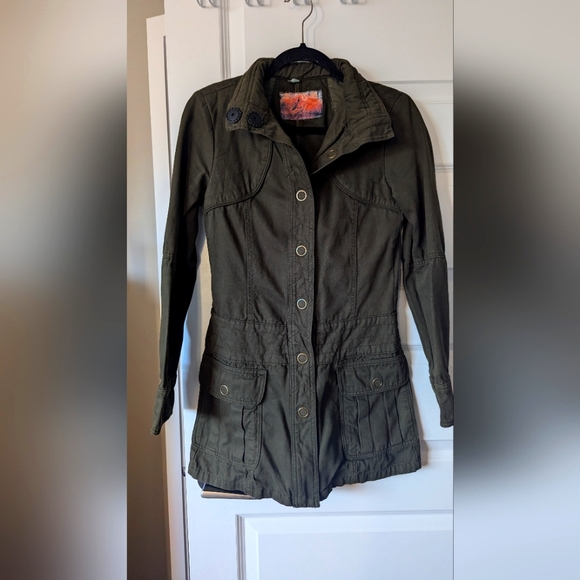 Green Army Shacket - Picture 1 of 3